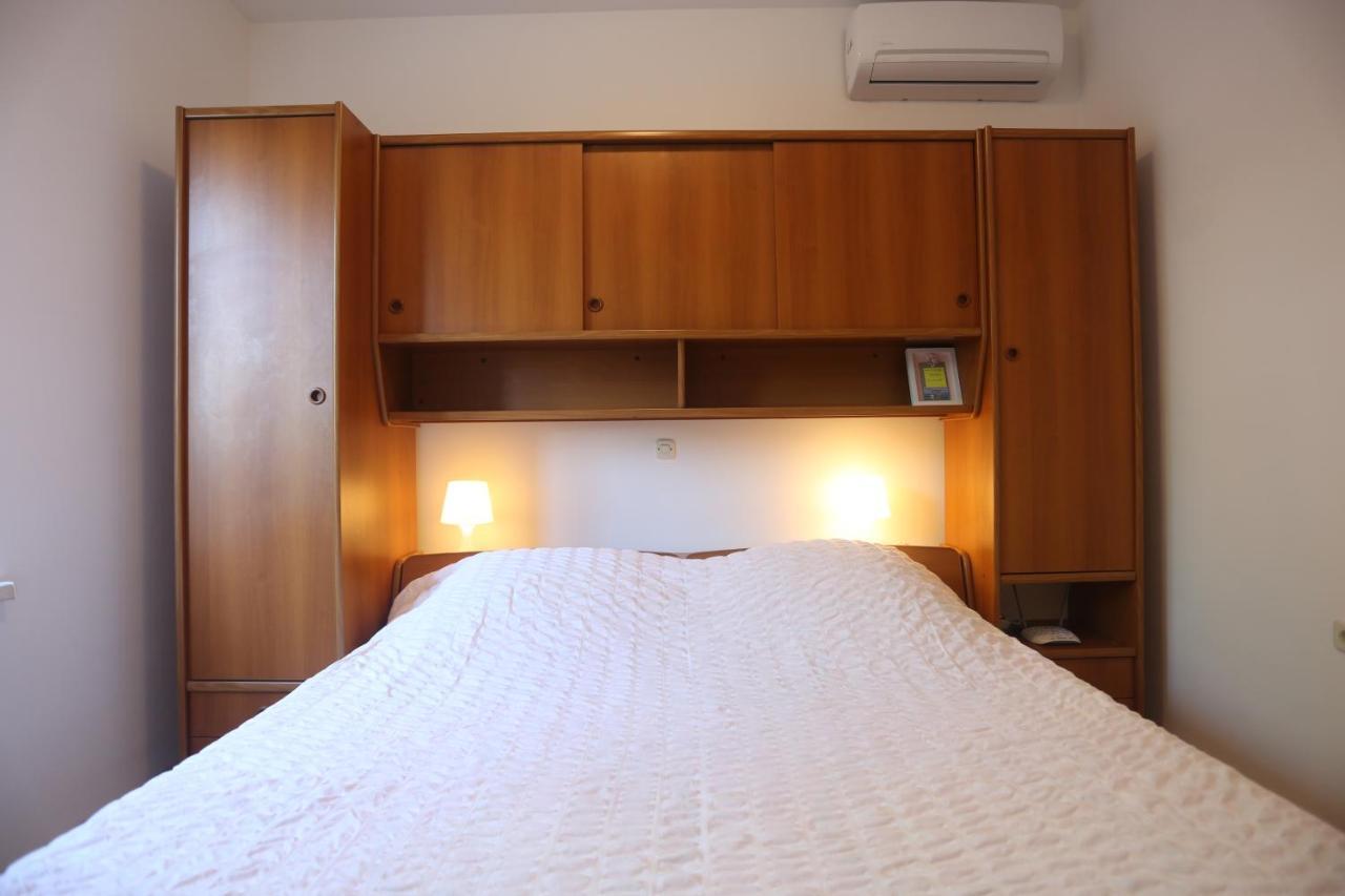 Apartments Katica เซนญ์ ภายนอก รูปภาพ