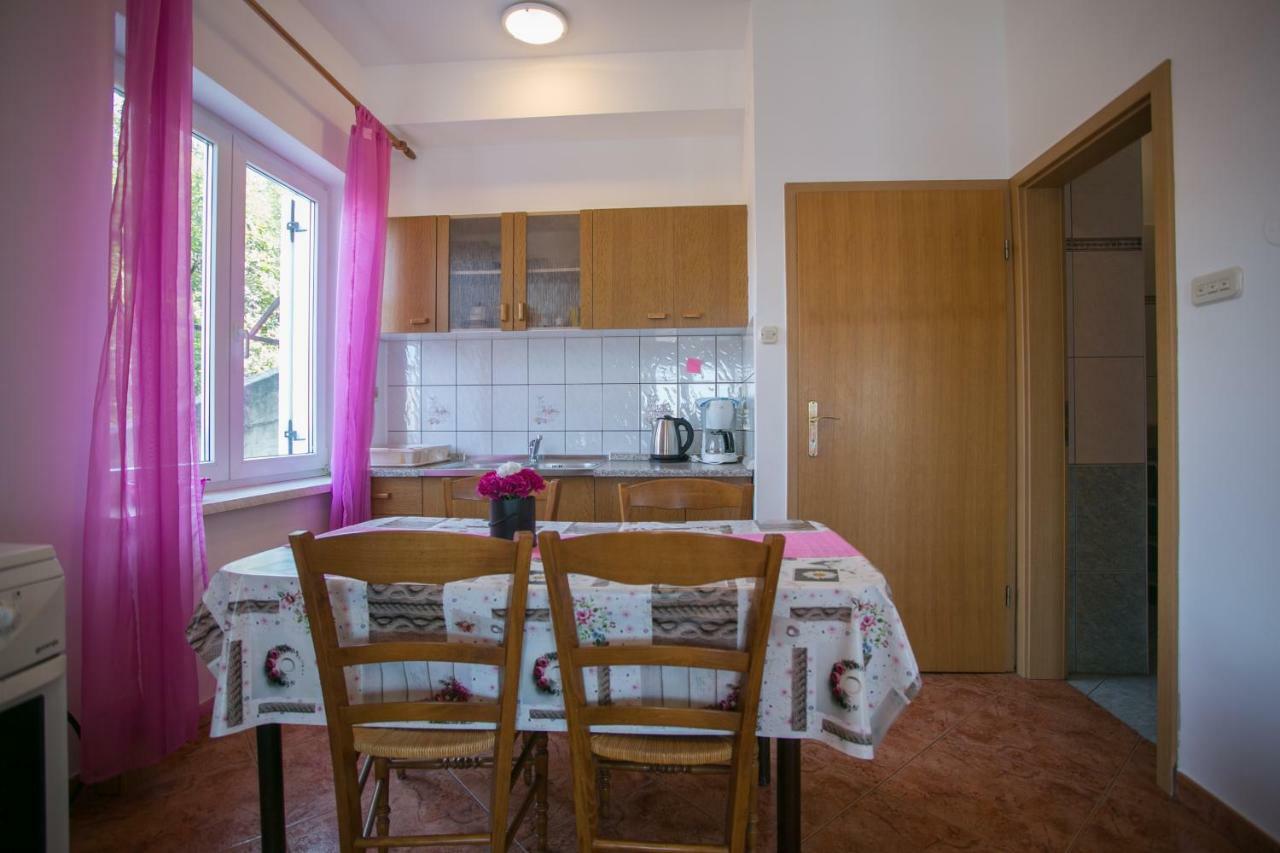 Apartments Katica เซนญ์ ภายนอก รูปภาพ