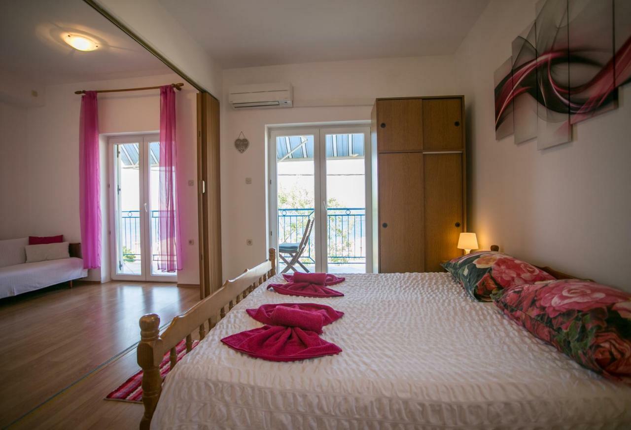 Apartments Katica เซนญ์ ภายนอก รูปภาพ